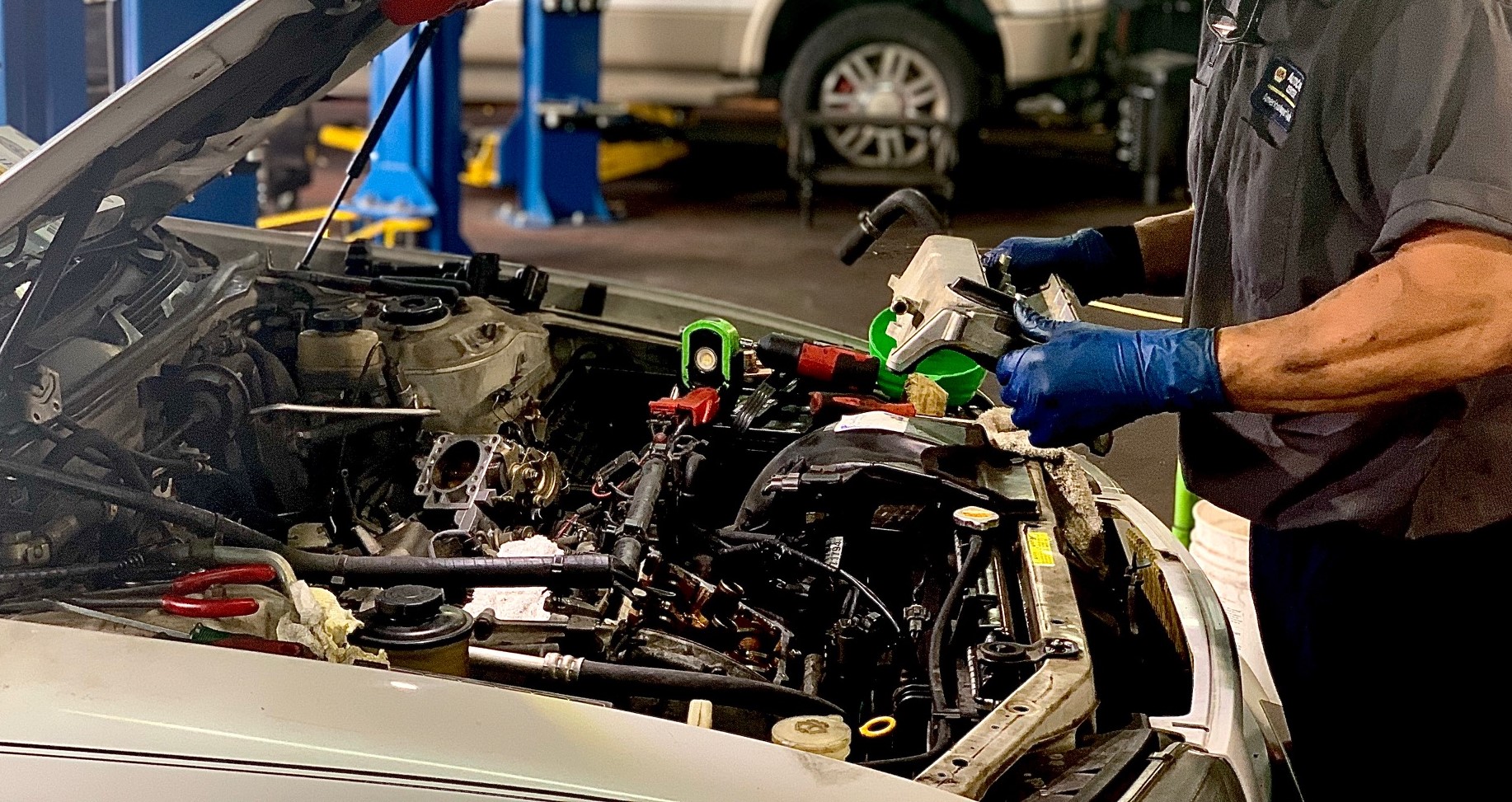 Engine Oil Smells Like Burning Oil: Quick Diagnostics!